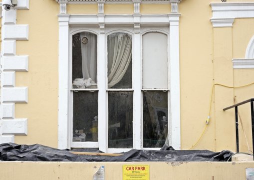 QUEENS HOTEL 2 SOUNDPROOF GLASS SASH WINDOWS photo